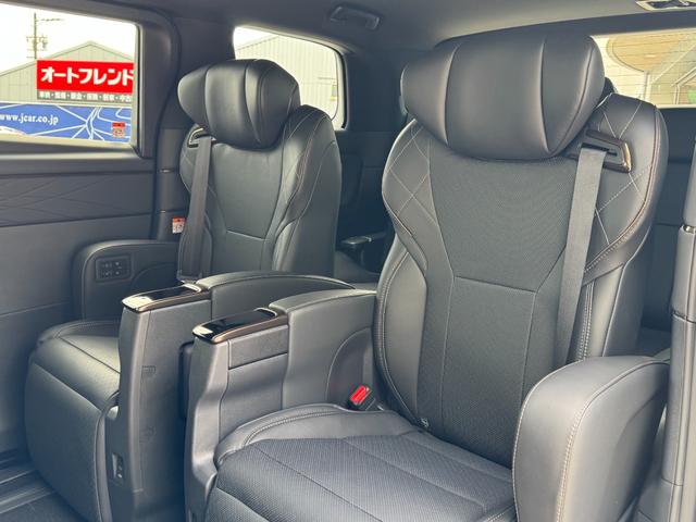 ヴェルファイアハイブリッド Ｚ　プレミア　左右独立ムーンルーフ　　デジタルインナーミラー　純正ナビ　１３．２型後席ディスプレイ　ユニバーサルステップ　純正ナビ　パノラミックビュー　黒内装　トヨタチームメイト　ＡＣ１００Ｖ　ＨＵＤ　ＢＳＭ（62枚目）