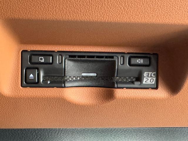 ヴェルファイアハイブリッド エグゼクティブラウンジ　左右独立ムーンルーフ　　ＪＢＬサウンド　１４型後席モニター　メーカーナビ　全方位カメラ　４ＷＤ　ユニバーサルステップ　デジタルインナーミラー　ヘッドアップディスプレイ　トヨタチームメイト　ＢＳＭ（34枚目）