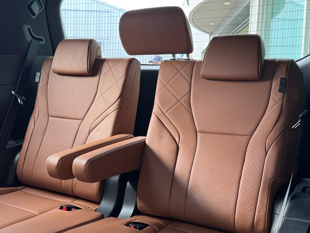 ヴェルファイアハイブリッド エグゼクティブラウンジ　左右独立ムーンルーフ　　ＪＢＬサウンド　１４型後席モニター　メーカーナビ　全方位カメラ　４ＷＤ　ユニバーサルステップ　デジタルインナーミラー　ヘッドアップディスプレイ　トヨタチームメイト　ＢＳＭ（76枚目）