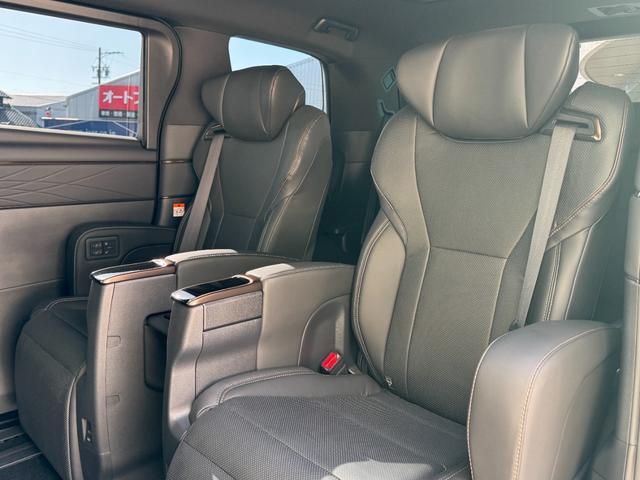 アルファードハイブリッド Ｚ　モデリスタエアロ　左右独立式ムーンルーフ　純正１４インチコネクトナビ　デジタルインナーミラー　パノラミックビューモニター　フリップダウンモニター　トヨタチームメイト　ユニバーサルステップ　２．０ＥＴＣ（51枚目）