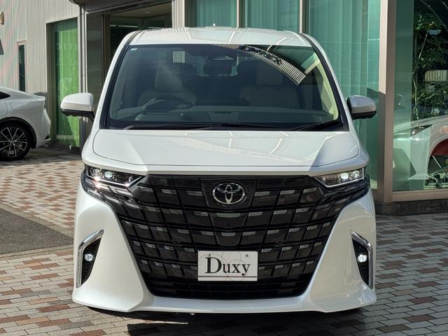 アルファードハイブリッド エグゼクティブラウンジ　メーカーナビ　１４型後席モニター　４ＷＤ　ＪＢＬプレミアムサウンド　左右独立ムーンルーフ　全方位カメラ　トヨタメームメイト　アドバンスドパーク　寒冷地仕様　　デジタルミラー　ユニバーサルステップ（13枚目）