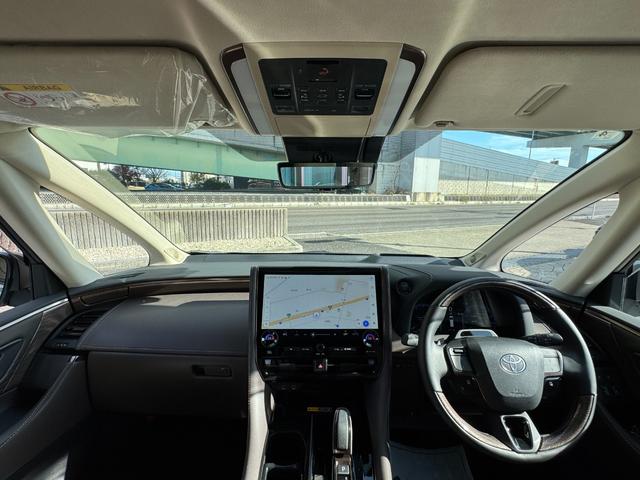 アルファードハイブリッド エグゼクティブラウンジ　メーカーナビ　１４型後席モニター　４ＷＤ　ＪＢＬプレミアムサウンド　左右独立ムーンルーフ　全方位カメラ　トヨタメームメイト　アドバンスドパーク　寒冷地仕様　　デジタルミラー　ユニバーサルステップ（63枚目）
