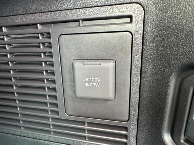 アルファードハイブリッド エグゼクティブラウンジ　メーカーナビ　１４型後席モニター　４ＷＤ　ＪＢＬプレミアムサウンド　左右独立ムーンルーフ　全方位カメラ　トヨタメームメイト　アドバンスドパーク　寒冷地仕様　　デジタルミラー　ユニバーサルステップ（74枚目）