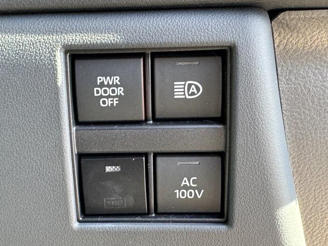 アルファードハイブリッド エグゼクティブラウンジ　モデリスタエアロ　４ＷＤ　メーカーナビ　１４型後席モニター　ＪＢＬプレミアムサウンド　左右独立ムーンルーフ　パノマミックビューモニター　トヨタメームメイト　アドバンスドパーク　寒冷地仕様　　Ｄミラー（26枚目）