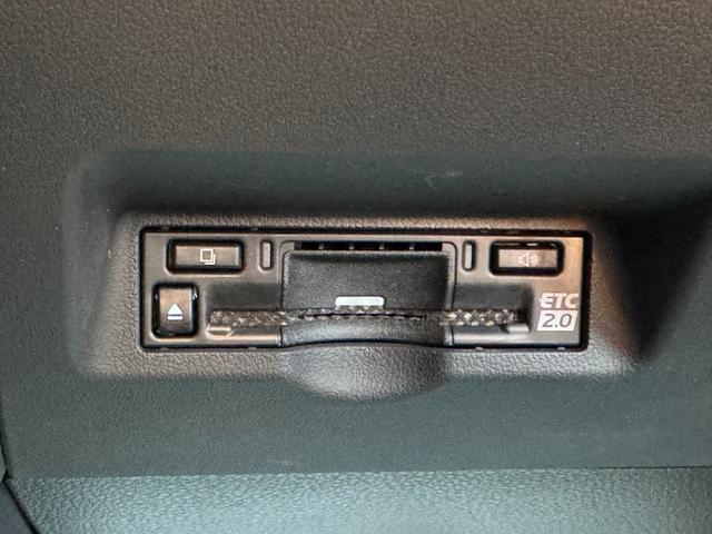 アルファードハイブリッド エグゼクティブラウンジ　モデリスタエアロ　４ＷＤ　メーカーナビ　１４型後席モニター　ＪＢＬプレミアムサウンド　左右独立ムーンルーフ　パノマミックビューモニター　トヨタメームメイト　アドバンスドパーク　寒冷地仕様　　Ｄミラー（28枚目）