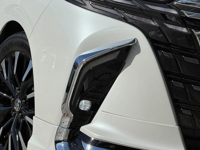 アルファードハイブリッド エグゼクティブラウンジ　モデリスタエアロ　４ＷＤ　メーカーナビ　１４型後席モニター　ＪＢＬプレミアムサウンド　左右独立ムーンルーフ　パノマミックビューモニター　トヨタメームメイト　アドバンスドパーク　寒冷地仕様　　Ｄミラー（66枚目）