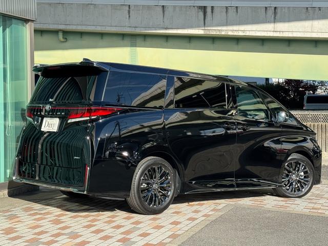 ヴェルファイアハイブリッド Ｚ　プレミア　左右独立式ムーンルーフ　１４インチコネクトナビ　パノラミックビューモニター　　トヨタメームメイト　ＨＵＤ　ＢＳＭ　デジタルミラー　１３．２型後席ディスプレイ　２．０ＥＴＣ　パワートランクドア（77枚目）