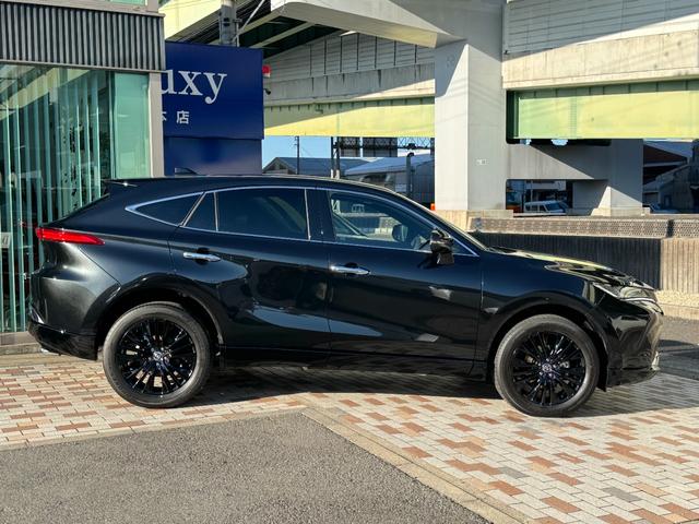 ハリアーハイブリッド Ｚ　レザーパッケージ・ナイトシェード　調光パノラマルーフ　ＪＢＬ　　寒冷地仕様　デジタルインナーミラー　全周囲カメラ　１２．３インチナビゲーション　ヘッドアップカラーディスプレイ　パワーバックドア　ナイトシェード専用１９インチＡＷ（69枚目）