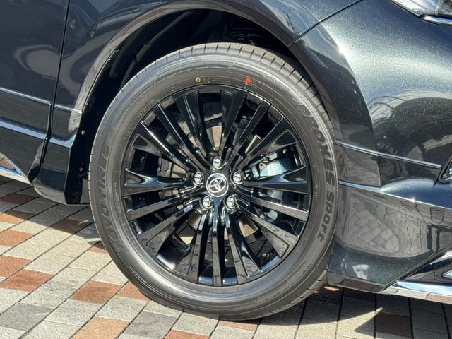 ハリアーハイブリッド Ｚ　レザーパッケージ・ナイトシェード　モデリスタエアロ　調光パノラマルーフ　ＪＢＬ　　寒冷地仕様　デジタルインナーミラー　全周囲カメラ　１２．３インチナビゲーション　ヘッドアップカラーディスプレイ　ナイトシェード専用１９インチＡＷ（62枚目）