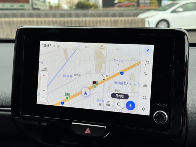 ヤリスクロス ハイブリッドＺ　８インチコネクティッドナビ　全方位カメラ　ブライドスポットモニター　純正１８インチＡＷ　ＬＥＤヘッドライト　トヨタチームメイト　パワーシート　ステアリングヒーター　シートヒーター　ＥＴＣ２．０（4枚目）