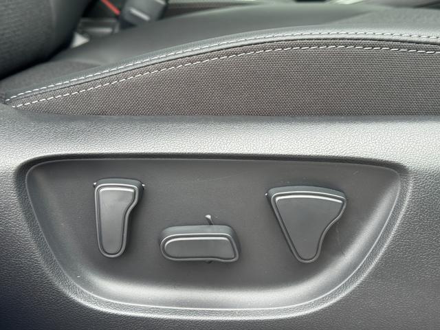 ヤリスクロス ハイブリッドＺ　８インチコネクティッドナビ　全方位カメラ　ブライドスポットモニター　純正１８インチＡＷ　ＬＥＤヘッドライト　トヨタチームメイト　パワーシート　ステアリングヒーター　シートヒーター　ＥＴＣ２．０（34枚目）