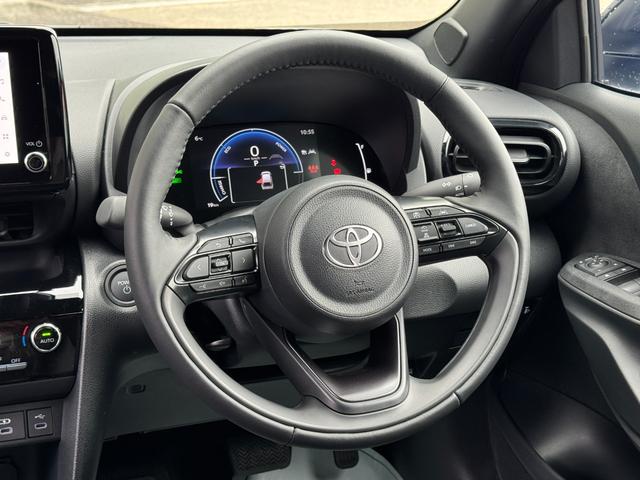 ヤリスクロス ハイブリッドＺ　８インチコネクティッドナビ　全方位カメラ　ブライドスポットモニター　純正１８インチＡＷ　ＬＥＤヘッドライト　トヨタチームメイト　パワーシート　ステアリングヒーター　シートヒーター　ＥＴＣ２．０（44枚目）