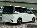 リヤコンビネーションランプ☆鮮やかで明るい2本のLEDラインがヴォクシーならではのリヤになっております☆