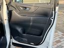 ブラック内装で高級感のある車内となっております☆