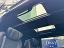 メーカーオプションにて、左右独立ムーンルーフ☆電動シェード＆挟み込み防止機能付き☆スーパーロングオーバーヘッドコンソールに合わせて、ムーンルーフがついており、快適にドライブを楽しんでいただけます☆