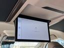 エグゼクティブラウンジ　メーカーナビ　１４型後席モニター　４ＷＤ　ＪＢＬプレミアムサウンド　左右独立ムーンルーフ　全方位カメラ　トヨタメームメイト　アドバンスドパーク　寒冷地仕様　　デジタルミラー　ユニバーサルステップ（58枚目）