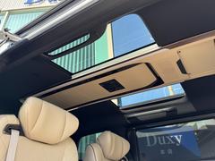 ������Ω�롼�դ����夵��뤳�Ȥǡ��롼�դ˥�������Ȥ��Τ���ǥ�����˻ž夬�뤿�ᡢ��餫�ǥե�åȤʥ��륨�åȤˡ�����ȿ�ͤ��륬�饹�Ǻब���ߥ˥Х�餷����鴶�Τ���ǥ����󤬤���˺�Ω���ޤ��� 4