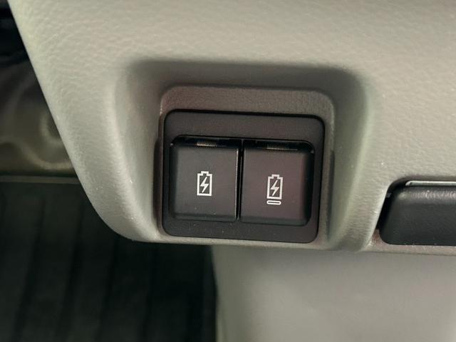 ＮＶ１００クリッパーバン 　アップル１年保証付　ワンオーナー　バイザー　ＡＵＴＯライト　フォグライト　ＵＳＢ電源ソケット　ゴムマット　ハイルーフ　車検９年１月まで　ディーラー記録簿　純正オーディーオ（17枚目）