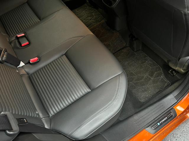 オーラ Ｇ　ＦＯＵＲ　レザーエディション　アップル１年保証付　ワンオーナー　禁煙車　ＢＯＳＥサウンド　純正９インチナビ　フルセグＴＶ　レザーシート　シートヒーター　ワイヤレス充電　アラウンドビュー　ＢＳＭ　全方位運転支援システム　ＥＴＣ（37枚目）
