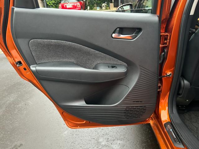 オーラ Ｇ　ＦＯＵＲ　レザーエディション　アップル１年保証付　ワンオーナー　禁煙車　ＢＯＳＥサウンド　純正９インチナビ　フルセグＴＶ　レザーシート　シートヒーター　ワイヤレス充電　アラウンドビュー　ＢＳＭ　全方位運転支援システム　ＥＴＣ（47枚目）