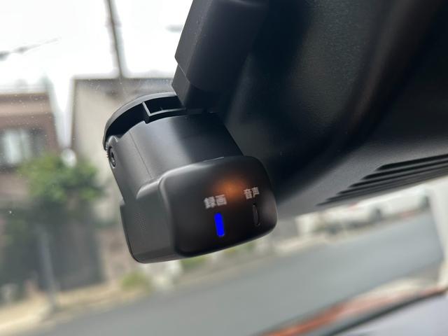 オーラ Ｇ　ＦＯＵＲ　レザーエディション　アップル１年保証付　ワンオーナー　禁煙車　ＢＯＳＥサウンド　純正９インチナビ　フルセグＴＶ　レザーシート　シートヒーター　ワイヤレス充電　アラウンドビュー　ＢＳＭ　全方位運転支援システム　ＥＴＣ（52枚目）