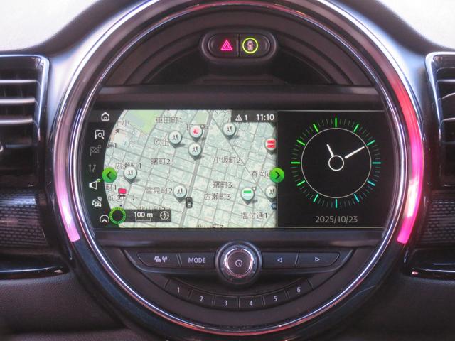 ＭＩＮＩ ジョンクーパーワークス　クラブマン　４ＷＤ　ＥＴＣ　バックカメラ　ナビ　クリアランスソナー　オートクルーズコントロール　衝突被害軽減システム　オートライト　アルミホイール　スマートキー　シートヒーター　ＬＥＤヘッドランプ（3枚目）