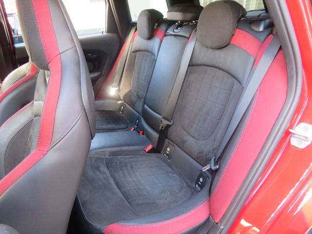 ＭＩＮＩ ジョンクーパーワークス　クラブマン　４ＷＤ　ＥＴＣ　バックカメラ　ナビ　クリアランスソナー　オートクルーズコントロール　衝突被害軽減システム　オートライト　アルミホイール　スマートキー　シートヒーター　ＬＥＤヘッドランプ（42枚目）