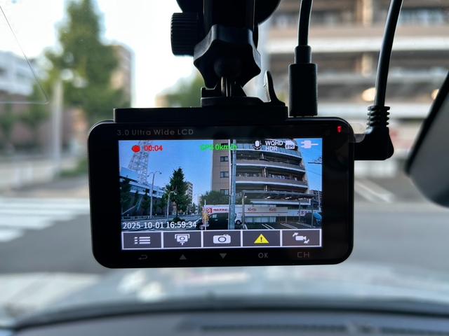 ライズ G アップル1年保証付 ワンオーナー 禁煙車 純正9インチナビ フルセグTV パノラミックビューモニター 前後ドラレコ スマートアシスト ディーラー記録簿 バイザー ETC ステアリングSW(11枚目)