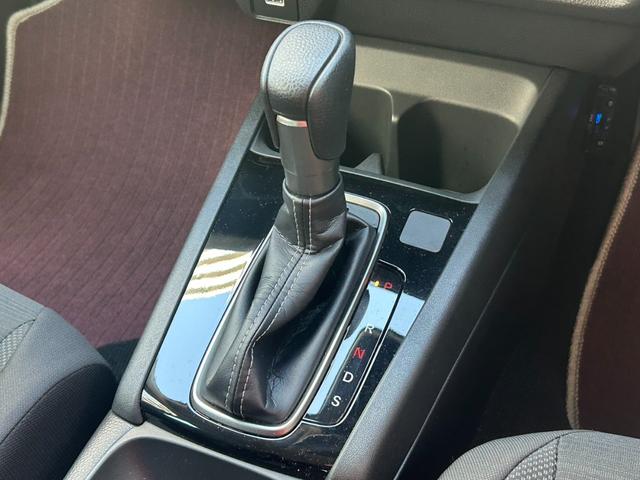 WR-V X メーカー保証継承 禁煙車 ナビ装着用スペシャルパッケージ バックモニター LEDヘッド ホンダセンシング スマートキー×2 フロアマット 車検R7年10月まで(19枚目)