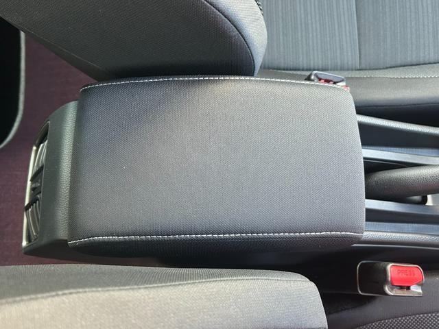 WR-V X メーカー保証継承 禁煙車 ナビ装着用スペシャルパッケージ バックモニター LEDヘッド ホンダセンシング スマートキー×2 フロアマット 車検R7年10月まで(20枚目)