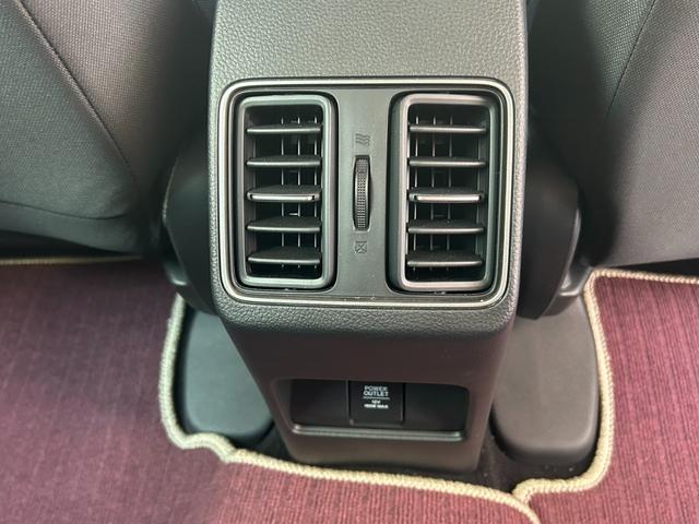 WR-V X メーカー保証継承 禁煙車 ナビ装着用スペシャルパッケージ バックモニター LEDヘッド ホンダセンシング スマートキー×2 フロアマット 車検R7年10月まで(34枚目)