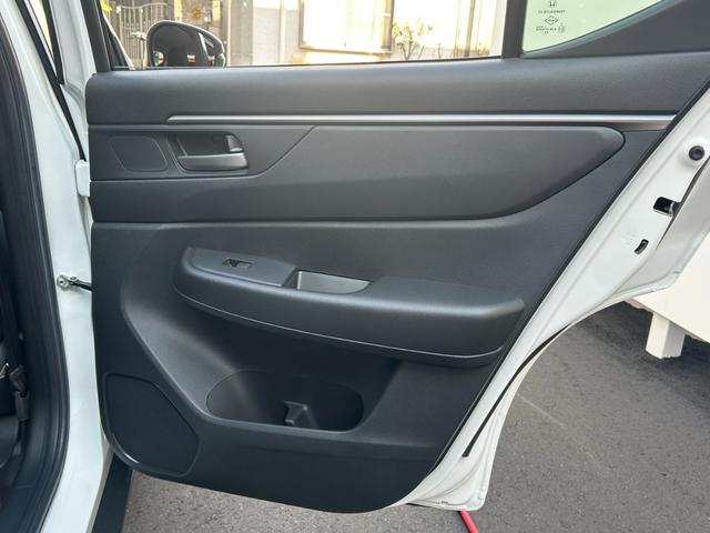WR-V X メーカー保証継承 禁煙車 ナビ装着用スペシャルパッケージ バックモニター LEDヘッド ホンダセンシング スマートキー×2 フロアマット 車検R7年10月まで(35枚目)