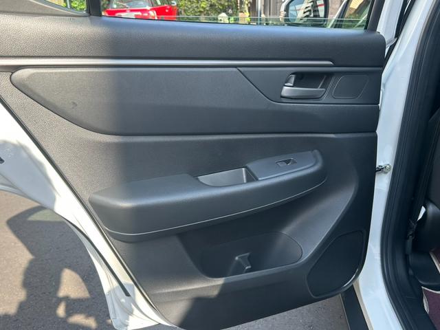 WR-V X メーカー保証継承 禁煙車 ナビ装着用スペシャルパッケージ バックモニター LEDヘッド ホンダセンシング スマートキー×2 フロアマット 車検R7年10月まで(41枚目)