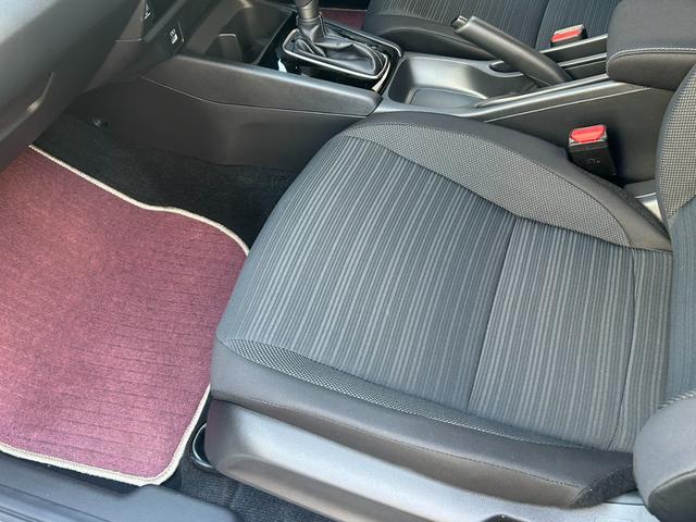 WR-V X メーカー保証継承 禁煙車 ナビ装着用スペシャルパッケージ バックモニター LEDヘッド ホンダセンシング スマートキー×2 フロアマット 車検R7年10月まで(43枚目)