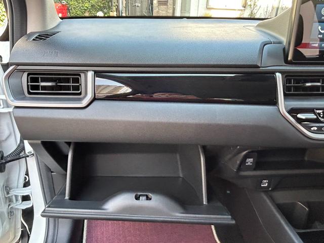 WR-V X メーカー保証継承 禁煙車 ナビ装着用スペシャルパッケージ バックモニター LEDヘッド ホンダセンシング スマートキー×2 フロアマット 車検R7年10月まで(45枚目)