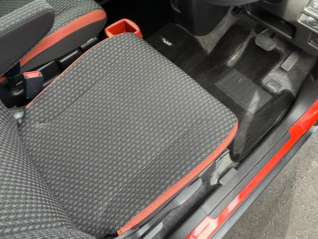 フレアクロスオーバー ハイブリッドＸＳ　アップル１年保証付　ワンオーナー　禁煙車　純正８インチナビ　フルセエグＴＶ　ＵＳＢソケット　ＬＥＤヘッドライト　ＬＥＤフォグ　全方位カメラ　ＥＴＣ　２トーンカラー　セーフティーパッケージ（13枚目）