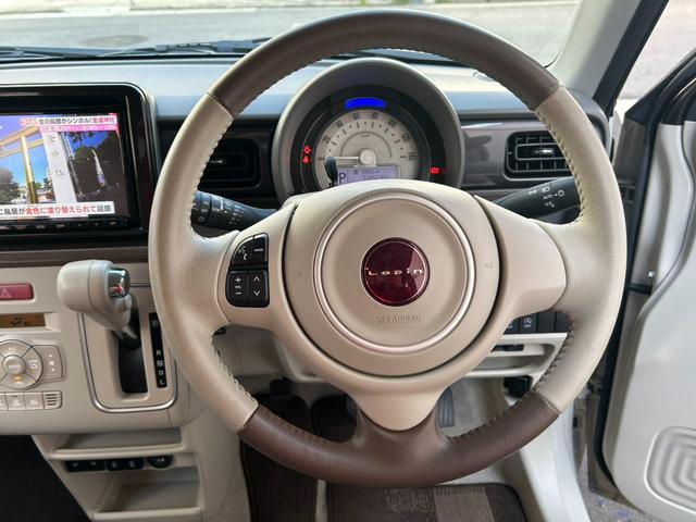 アルトラパンＬＣ Ｘ　アップル１年保証付　ワンオーナー　禁煙車　シートヒーター　純正８インチナビ　フルセグＴＶ　全方位カメラ　ＥＴＣ　ブラウンルーフ　ＬＥＤヘッドライト　スマートキー　車検Ｒ９年９月まで　ハーフレザー（20枚目）