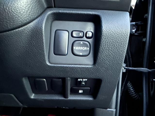 ハリアー ２４０Ｇ　Ｌパッケージ　ワンオーナー　禁煙車　ＨＩＤヘッドライト　メーカーナビ　バックモニター　ブラックレザーシート　ＥＴＣ　前席パワーシート　シートヒーター　コーナーセンサー　木目パネル　ドラレコ　ステアリングＳＷ（29枚目）