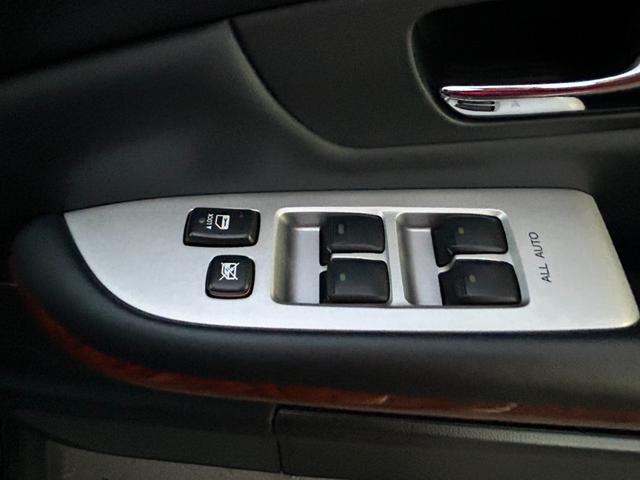 ハリアー ２４０Ｇ　Ｌパッケージ　ワンオーナー　禁煙車　ＨＩＤヘッドライト　メーカーナビ　バックモニター　ブラックレザーシート　ＥＴＣ　前席パワーシート　シートヒーター　コーナーセンサー　木目パネル　ドラレコ　ステアリングＳＷ（31枚目）