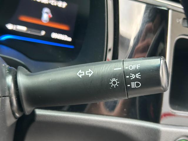 シャトル ハイブリッド　アップル１年保証付　車検整備付　禁煙車　社外ナビ　バックカメラ　ＥＴＣ　サイドバイザー　電格ミラー　取説　保証書　スペアキー（21枚目）