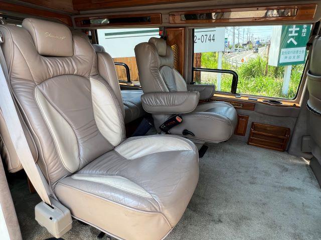 ダッジ・バン RAM1500ミディアム スタークラフト 新車並行証明書 3Dイルミネーション 10.1インチディスプレイオーディオBカメラRモニター4CPベージュレザー エクストラベット付電動3rdソファーベット(11枚目)