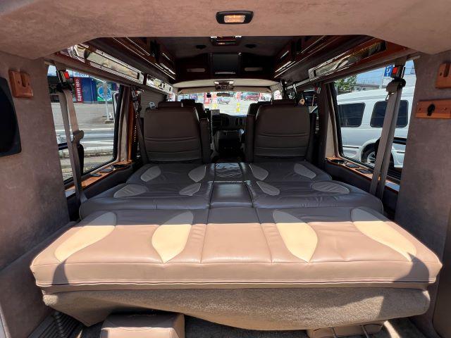 ダッジ・バン RAM1500ミディアム スタークラフト 新車並行証明書 3Dイルミネーション 10.1インチディスプレイオーディオBカメラRモニター4CPベージュレザー エクストラベット付電動3rdソファーベット(15枚目)