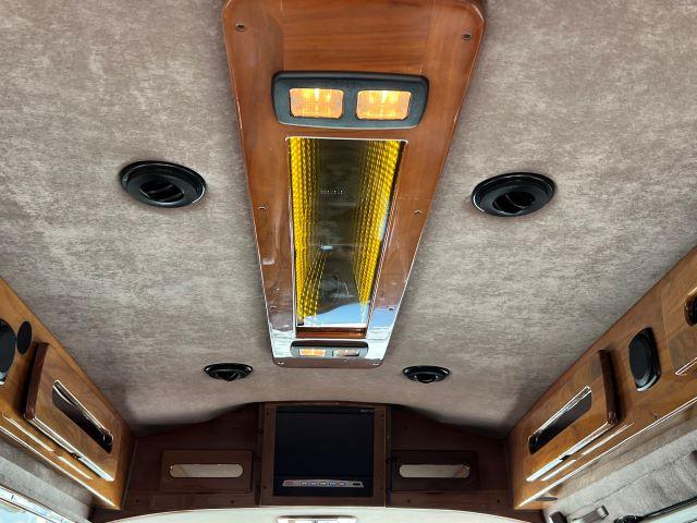 ダッジ・バン RAM1500ミディアム スタークラフト 新車並行証明書 3Dイルミネーション 10.1インチディスプレイオーディオBカメラRモニター4CPベージュレザー エクストラベット付電動3rdソファーベット(17枚目)