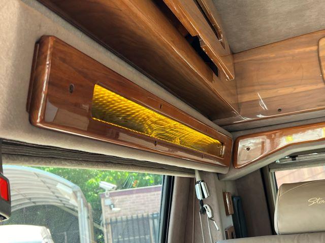 ダッジ・バン RAM1500ミディアム スタークラフト 新車並行証明書 3Dイルミネーション 10.1インチディスプレイオーディオBカメラRモニター4CPベージュレザー エクストラベット付電動3rdソファーベット(19枚目)