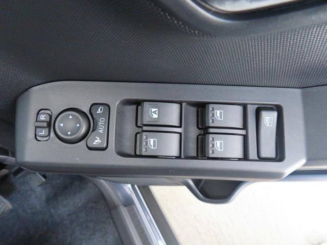 タフト X 届出済未使用車 バックカメラ キーフリー 1年間無料保証 展示車 電動ミラー BTオーディオ ハイビームアシスト デュアルエアバッグ 安全ボディ 記録簿 フルセグテレビ LEDヘッドライト ガラスルーフ 電動パーキングブレーキ コーナーセンサー HDMI接続(19枚目)