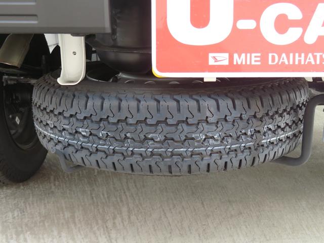 ハイゼットトラック ジャンボエクストラ　　　　　　４ＷＤ　ＣＶＴ　１年間無料保証　アイドリングストップ　電格ドアミラー　記録簿　ワンオナ　ＬＥＤライト　キーフリー　衝突安全ボディ　デフロック　荷台作業照明　ゲートチェーン　あゆみ板掛け　荷台ゴムマット　マニュアルエアコン（24枚目）
