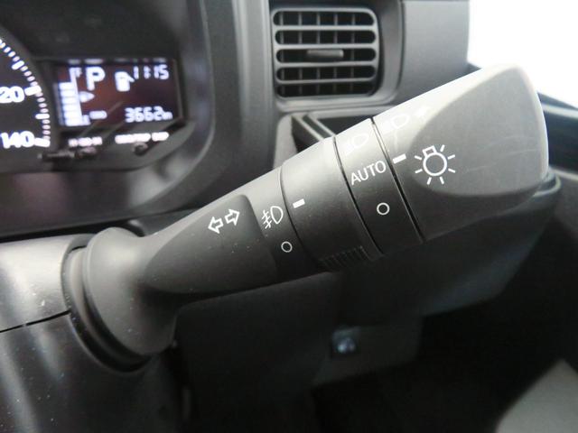 ハイゼットトラック ジャンボエクストラ　　　　　　４ＷＤ　ＣＶＴ　１年間無料保証　アイドリングストップ　記録簿　ワンオナ　ＬＥＤライト　キーフリー　オートライト　デフロック　荷台作業照明　ゲートチェーン　あゆみ板掛け　マニュアルエアコン　パワーウィンドウ　コーナーセンサー（13枚目）