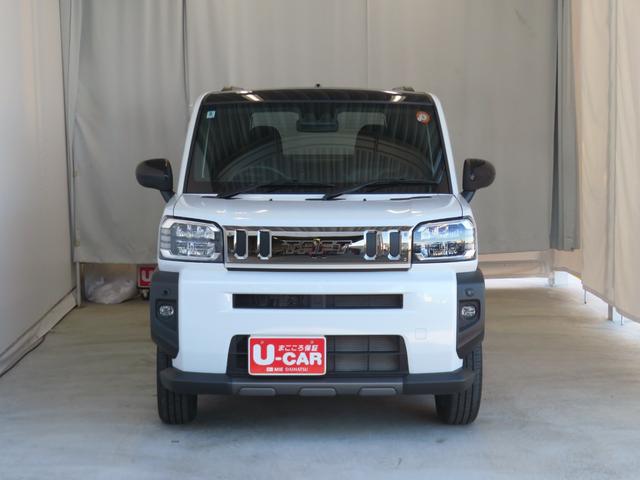 タフト Ｇダーククロムベンチャー　ｅｃｏＩＤＬＥ非装着車　キーフリー　１オ－ナ－　コーナーセンサー　リアカメラ　ＬＥＤライト　レーンキープアシスト　電格ミラー　記録簿　ガラスルーフ　電動パーキングブレーキ　運転席・助手席シートヒーター　オートエアコン　１年間無料保証（3枚目）