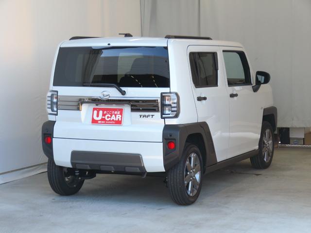 タフト Ｇダーククロムベンチャー　ｅｃｏＩＤＬＥ非装着車　キーフリー　１オ－ナ－　コーナーセンサー　リアカメラ　ＬＥＤライト　レーンキープアシスト　電格ミラー　記録簿　ガラスルーフ　電動パーキングブレーキ　運転席・助手席シートヒーター　オートエアコン　１年間無料保証（4枚目）