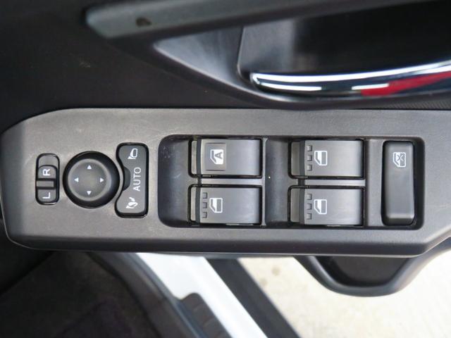 タフト Ｇダーククロムベンチャー　ｅｃｏＩＤＬＥ非装着車　キーフリー　１オ－ナ－　コーナーセンサー　リアカメラ　ＬＥＤライト　レーンキープアシスト　電格ミラー　記録簿　ガラスルーフ　電動パーキングブレーキ　運転席・助手席シートヒーター　オートエアコン　１年間無料保証（14枚目）